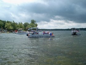 4TH%20OF%20JULY%202004%20%20LAKE%20005.jpg