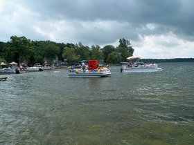 4TH%20OF%20JULY%202004%20%20LAKE%20007.jpg