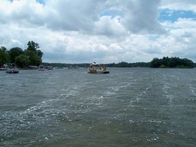 4TH%20OF%20JULY%202004%20%20LAKE%20014.jpg