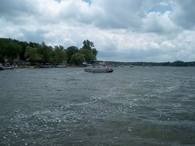 4TH%20OF%20JULY%202004%20%20LAKE%20016.jpg