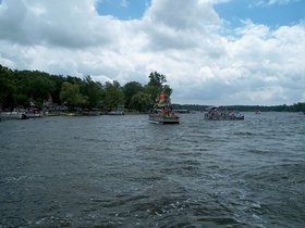 4TH%20OF%20JULY%202004%20%20LAKE%20022.jpg