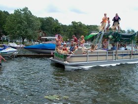 4TH%20OF%20JULY%202004%20%20LAKE%20025.jpg